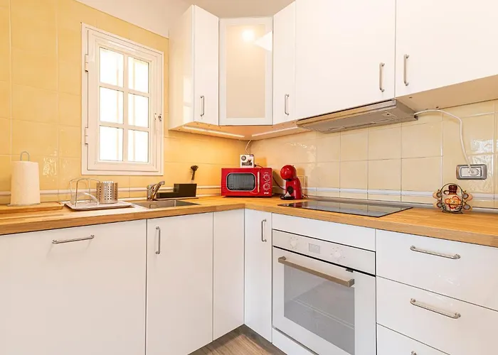 Floor With Ocean View דירה אדחה