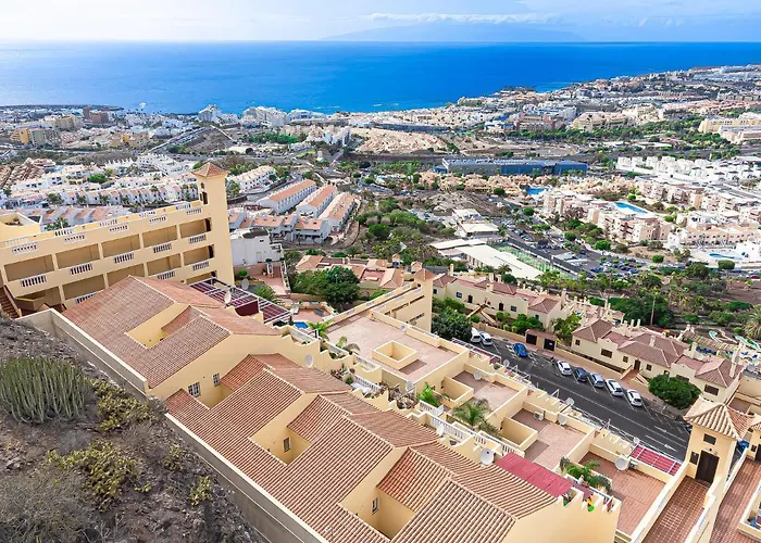 Floor With Ocean View Адехе