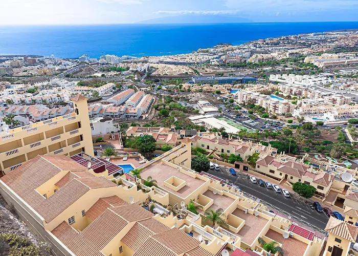 Floor With Ocean View Адехе